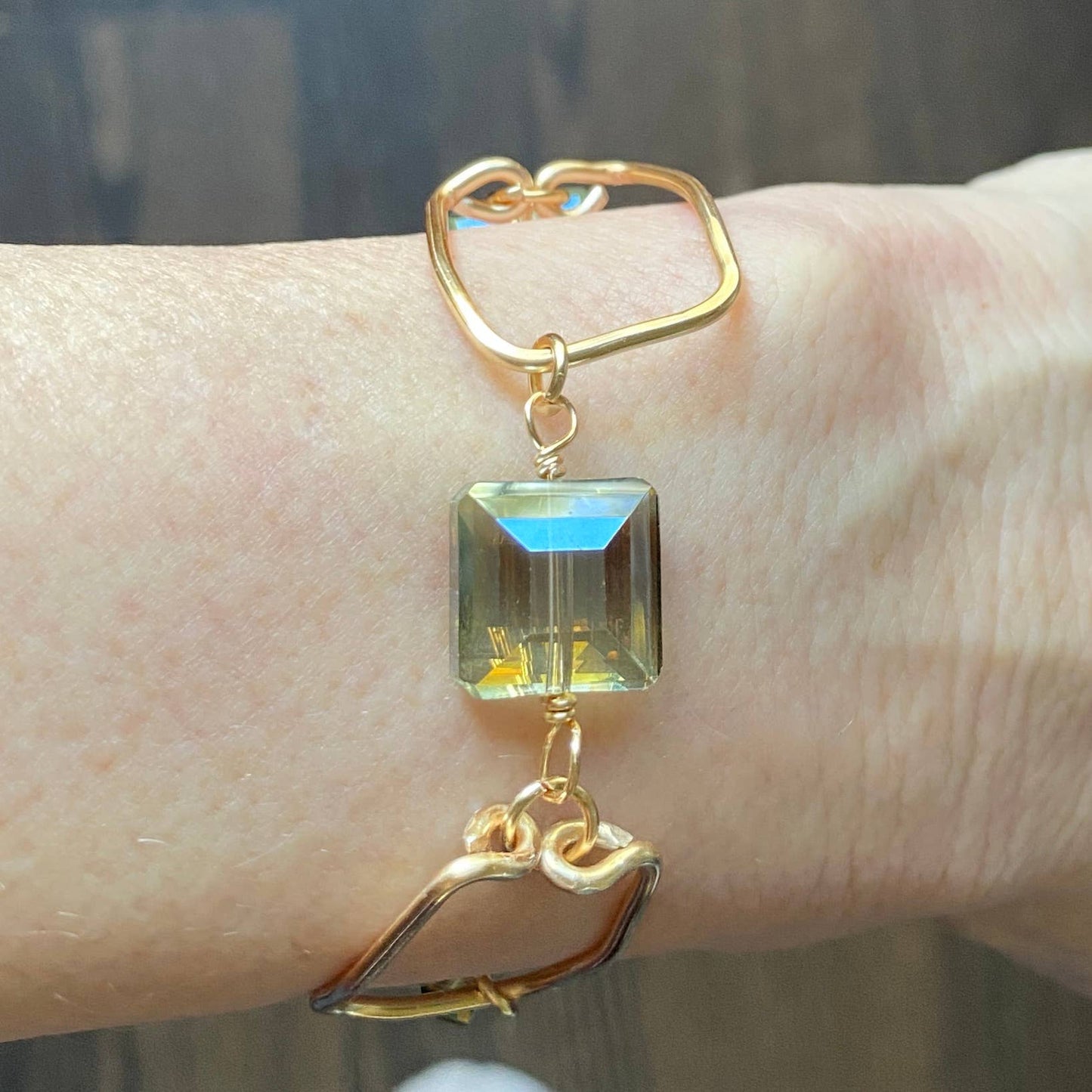 Marble Designs Jewelry - Crystal and Gold Link Bracelet: Champagne