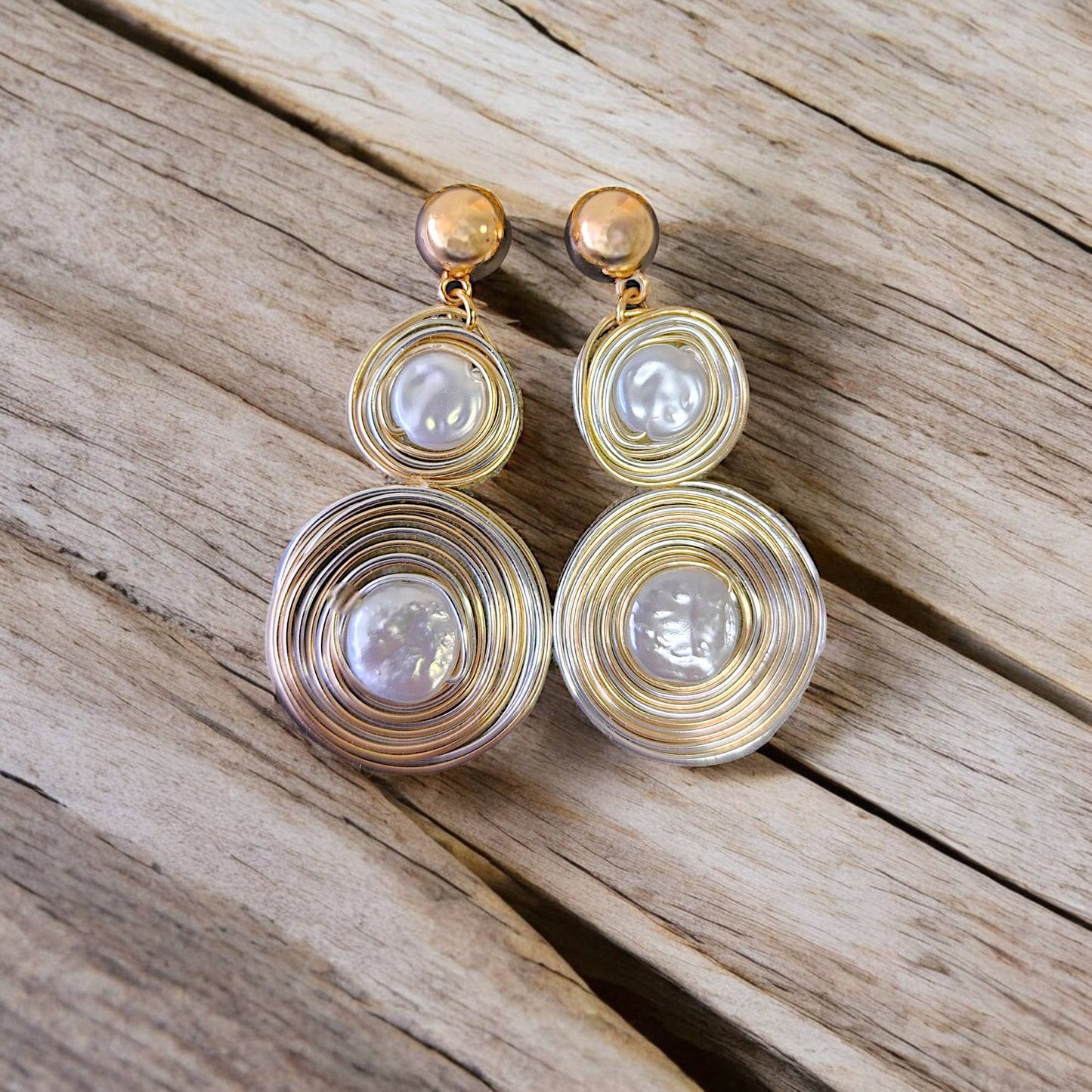 Bijoux Envie Statement Jewelry - Graduated Earring | Coin Pearl | Coastal | Boho | Gold | Fun