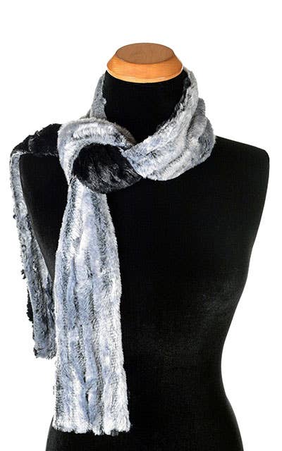 Classic Scarf: Faux Fur 100% Polyester / Classic Scarf / Carpathian Lynx
