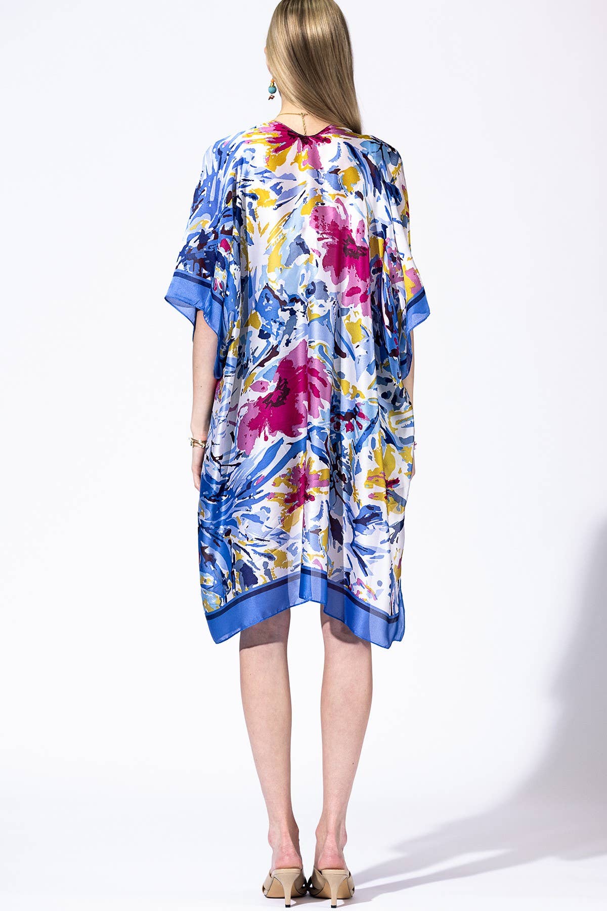 Urbanista - Abstract Floral Print Kimono: PINK-PK