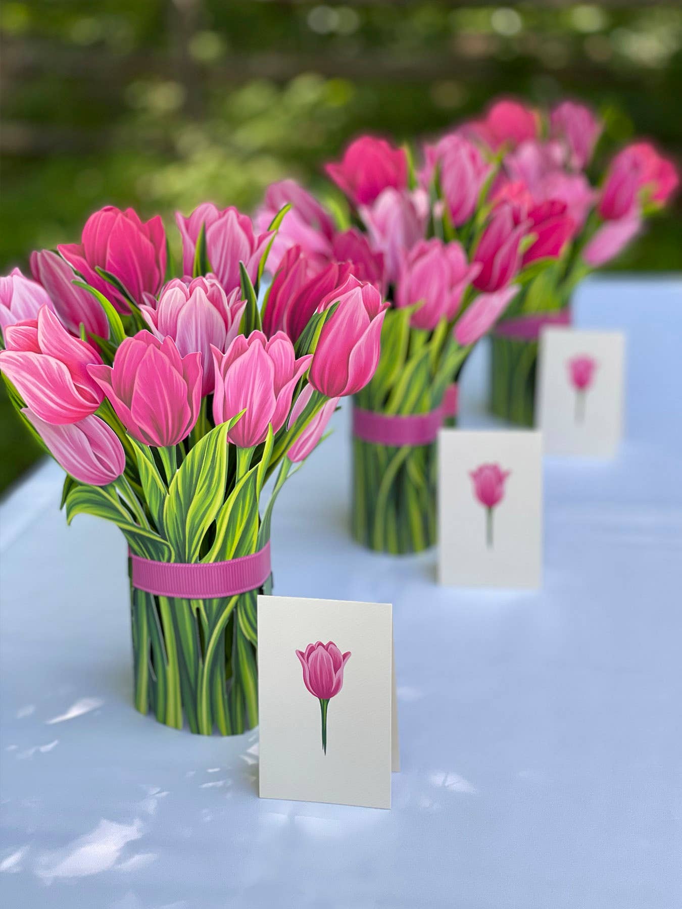 FreshCut Paper LLC - Pink Tulips (8 Pop-up Greeting Cards)